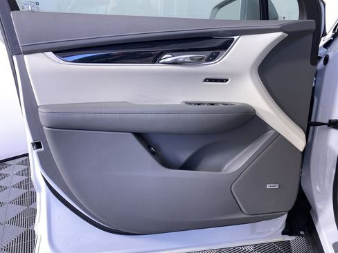 Used 2020 Cadillac XT6 Premium Luxury image 14