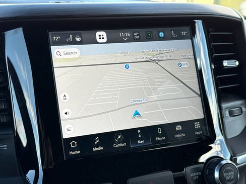 Used 2024 RAM 1500 Laramie image 20