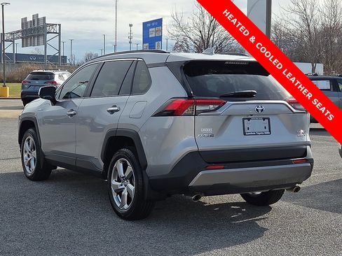 Used 2020 Toyota RAV4 Limited image 4