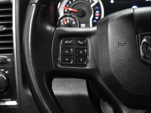 Used 2017 RAM 1500 Classic SLT image 7