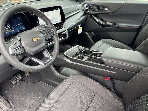 New 2027 Chevrolet Equinox LT FWD image 10
