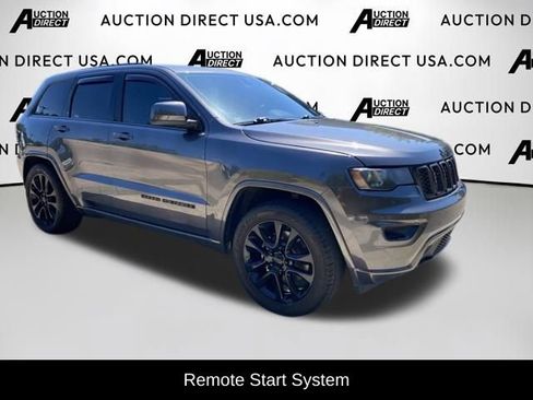 Used 2021 Jeep Grand Cherokee Laredo X AWD/4WD image 22
