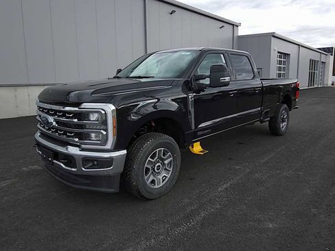 New 2026 Ford F250 Lariat image 4