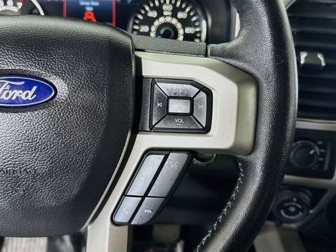 Used 2019 Ford F150 Lariat w/ Equipment Group 502A Luxury AWD/4WD image 15