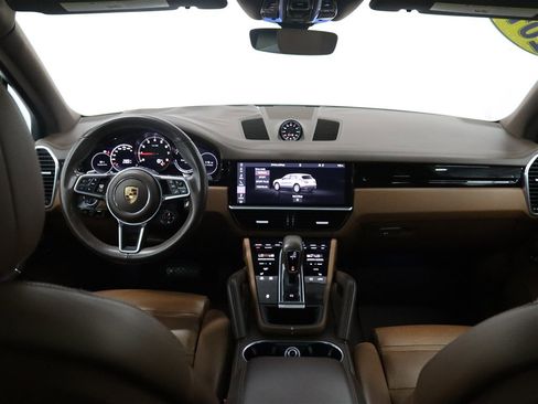 Used 2019 Porsche Cayenne AWD/4WD image 27