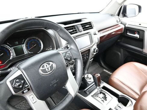 Used 2019 Toyota 4Runner Limited AWD/4WD image 25