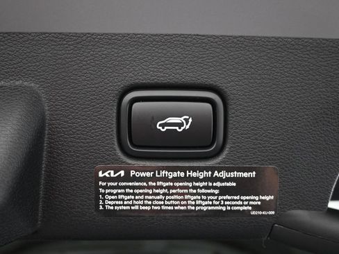 New 2026 Kia Sportage EX w/ EX Panorama Roof Package FWD image 35