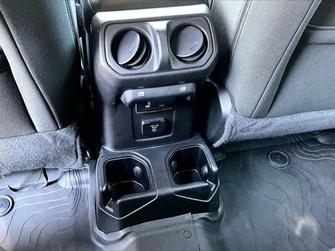 Used 2021 Jeep Wrangler Unlimited Sport AWD/4WD image 16