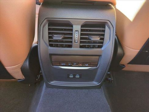 Used 2023 BMW M340i RWD image 18