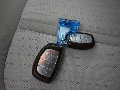 Used 2016 Hyundai Sonata SE image 48