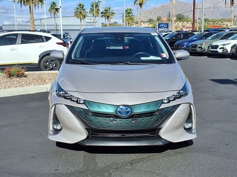 Used 2018 Toyota Prius Prime image 9
