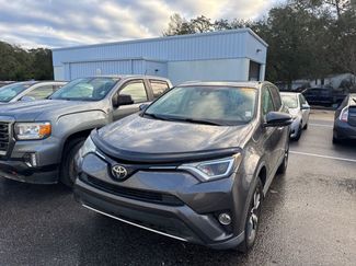 Used 2018 Toyota RAV4 XLE video 1
