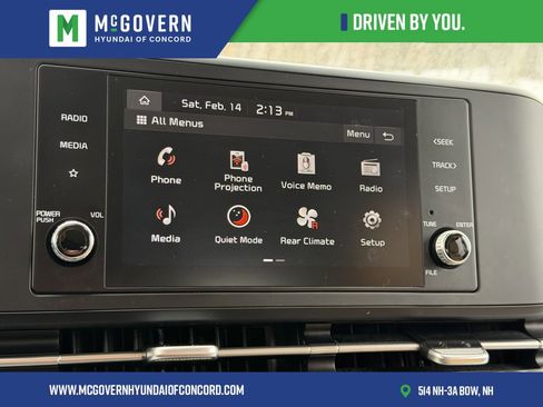 Used 2024 Kia Carnival LX image 9