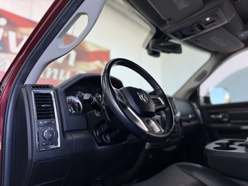 Used 2018 RAM 2500 Laramie image 32