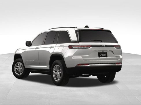 New 2025 Jeep Grand Cherokee Laredo X image 5