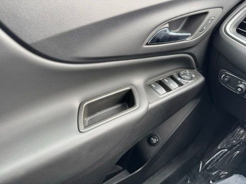 Certified 2024 Chevrolet Equinox LT image 29