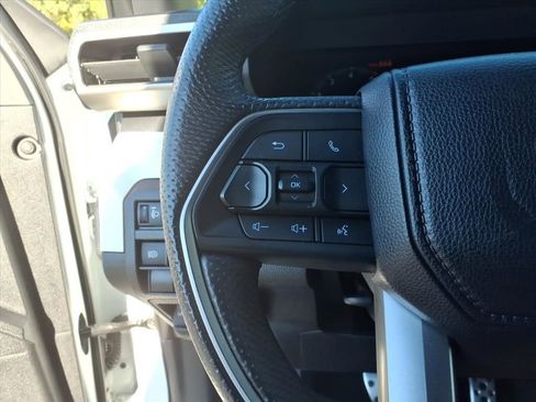 Used 2024 Toyota Tacoma TRD Sport image 18