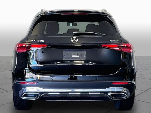Used 2026 Mercedes-Benz GLC 300 4MATIC image 5