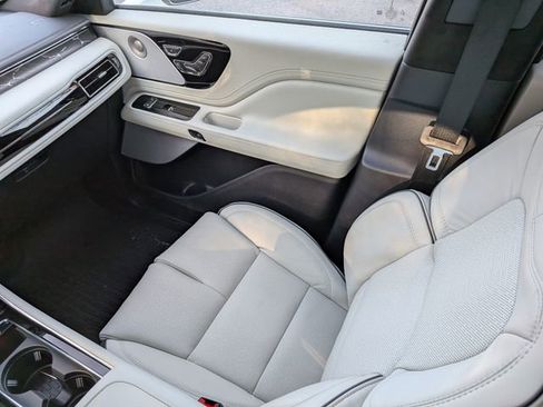 New 2026 Lincoln Aviator Black Label w/ Jet Appearance Package image 15