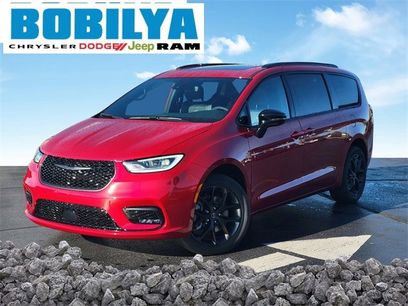 New 2026 Chrysler Pacifica Limited