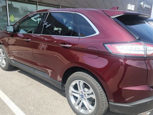Used 2018 Ford Edge Titanium w/ Technology Package AWD/4WD image 6