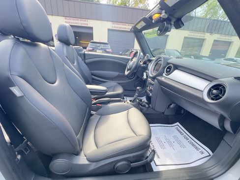 Used 2015 MINI Cooper Convertible image 13