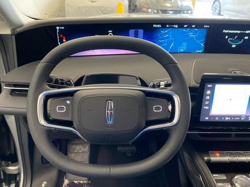 New 2026 Lincoln Nautilus Reserve image 17