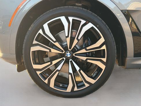 New 2026 BMW X7 xDrive40i w/ M Sport Package image 43