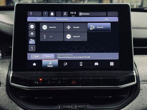 Used 2023 Jeep Compass Latitude image 31