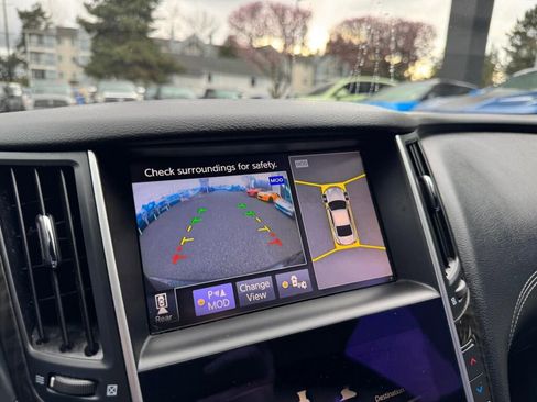 Used 2017 INFINITI Q60 3.0t w/ Premium Plus Package 3.0T image 16