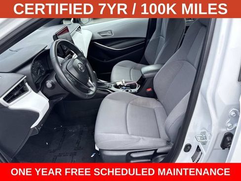 Used 2025 Toyota Corolla SE FWD image 14