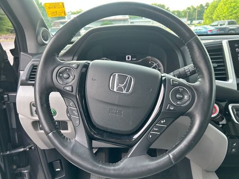 Used 2017 Honda Pilot Elite image 22