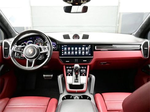 Certified 2023 Porsche Cayenne GTS image 20