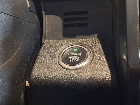 Used 2018 Ford F150 Lariat w/ Equipment Group 502A Luxury image 26