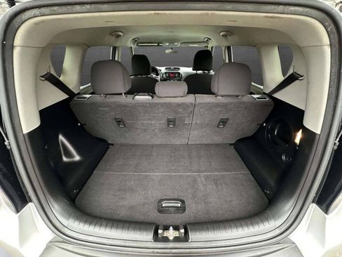 Used 2014 Kia Soul FWD image 18