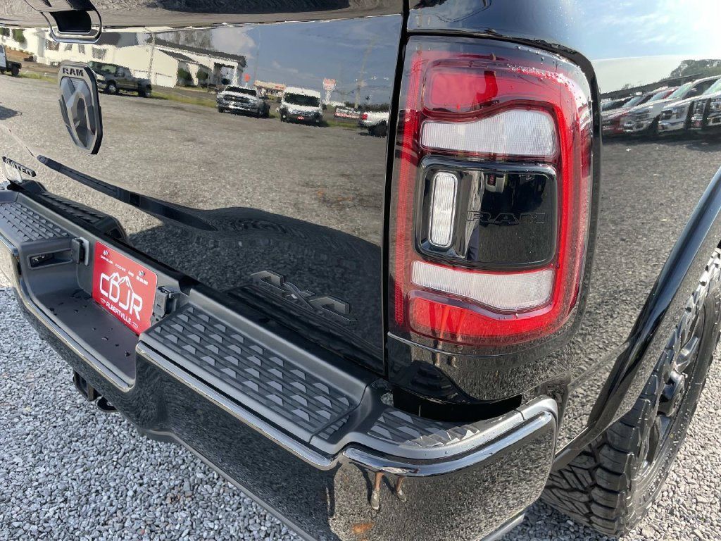 Used 2024 RAM 2500 Limited AWD/4WD image 21