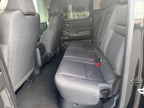 Used 2023 Nissan Frontier SV w/ SV Convenience Package AWD/4WD image 32