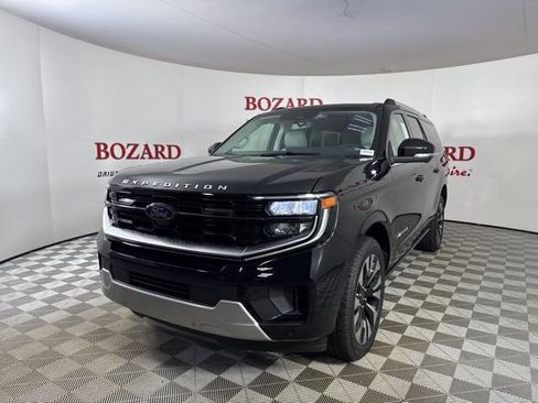 New 2025 Ford Expedition Max Platinum w/ Driver's Package image 3