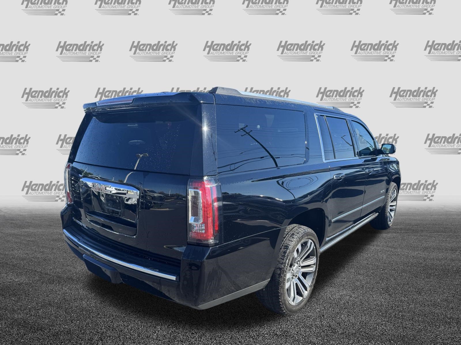 Used 2019 GMC Yukon XL Denali w/ Denali Ultimate Package RWD image 10