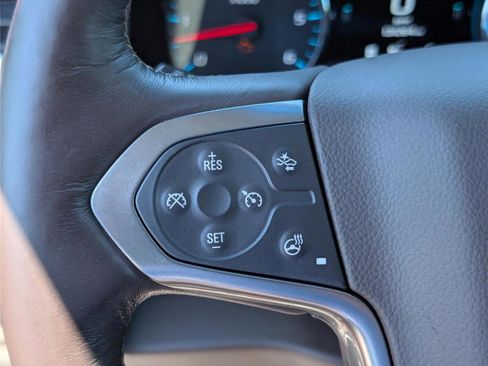 Used 2018 Chevrolet Suburban Premier AWD/4WD image 29