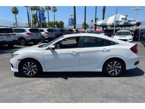 Used 2018 Honda Civic EX image 2