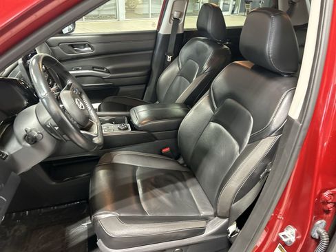 Certified 2023 Nissan Pathfinder SL AWD/4WD image 24
