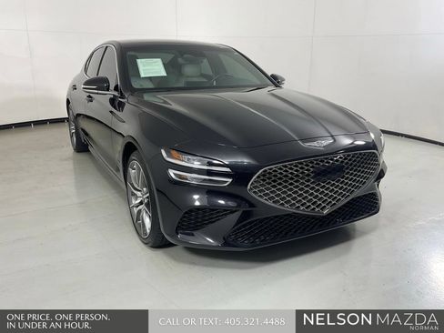 Used 2025 Genesis G70 2.5T RWD image 3