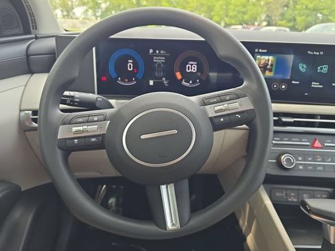 New 2026 Hyundai Tucson SE AWD/4WD image 17