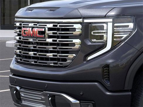 New 2025 GMC Sierra 1500 Denali w/ Denali Reserve Package image 13