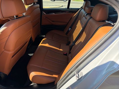 Used 2019 BMW 530i w/ Convenience Package image 22