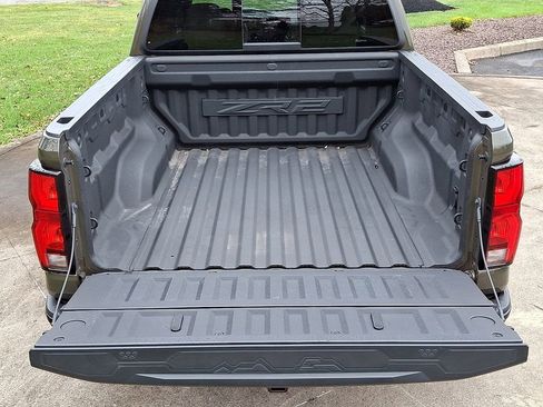 Used 2024 Chevrolet Colorado ZR2 w/ Safety Package image 30