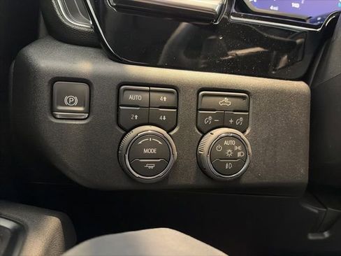 New 2026 Chevrolet Silverado 1500 RST AWD/4WD image 17