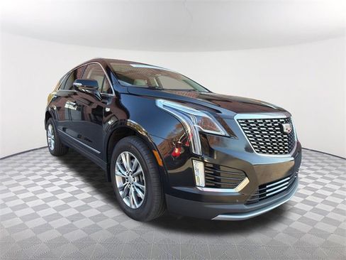 Certified 2022 Cadillac XT5 Premium Luxury image 3