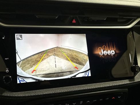 New 2026 Jeep Cherokee Laredo AWD/4WD image 15